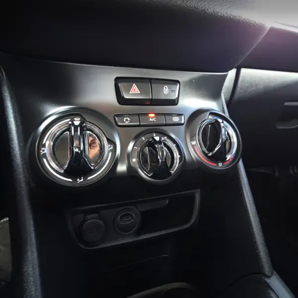 Peugeot 208 1.2 PureTech Style 22