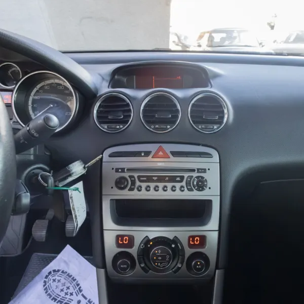 Peugeot 308 Executive 17