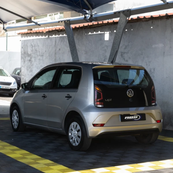 Volkswagen Up! 1.0 Move 2