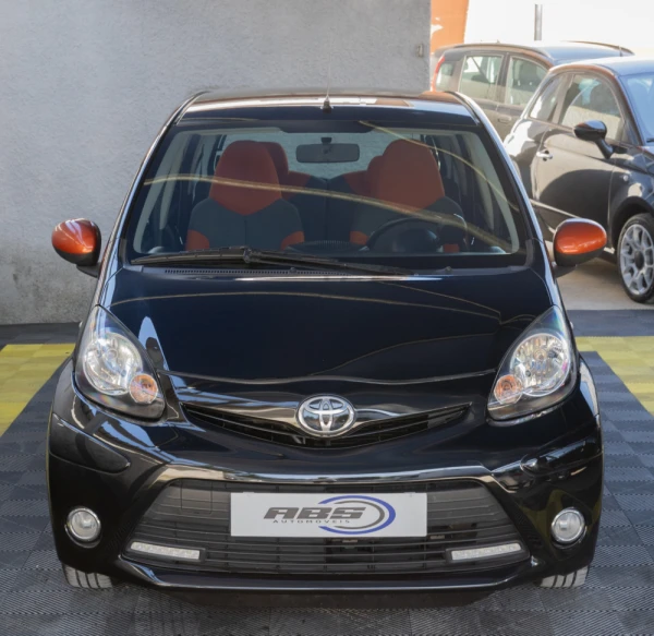 Toyota Aygo 1.0 Orange Edition 2