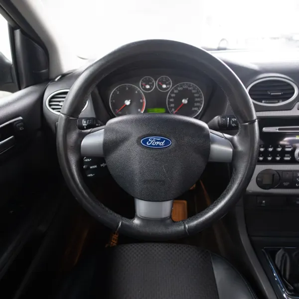 Ford Focus 1.6 TDCi Ghia 14