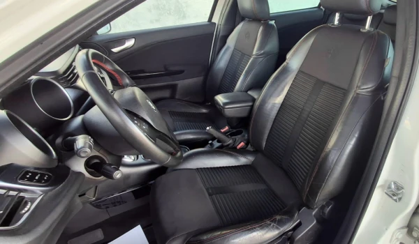 Alfa Romeo Giulietta 1.6 JTDm Progression 6