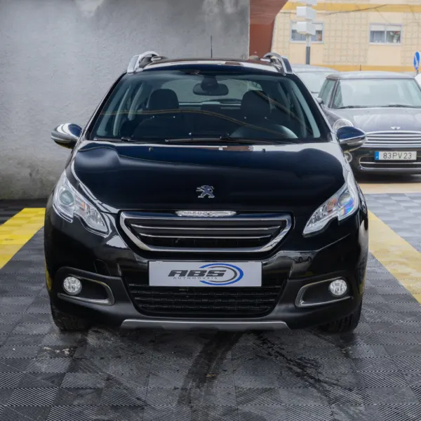 Peugeot 2008 1.2 VTi Allure 3