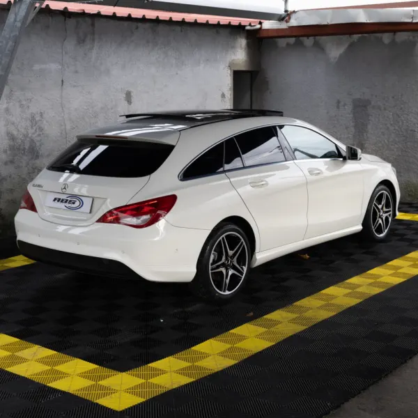 Mercedes-Benz CLA 180 5