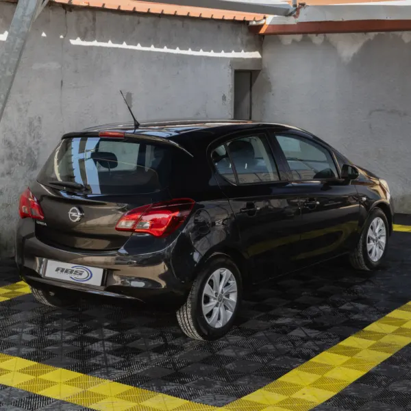 Opel Corsa 1.2 Enjoy 5