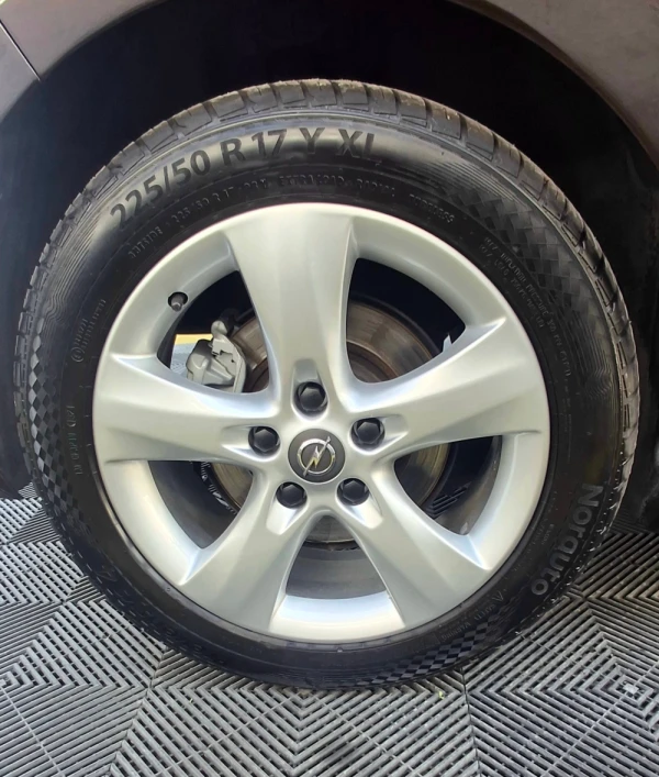 Opel Zafira 1.4 T Cosmo S/S 18