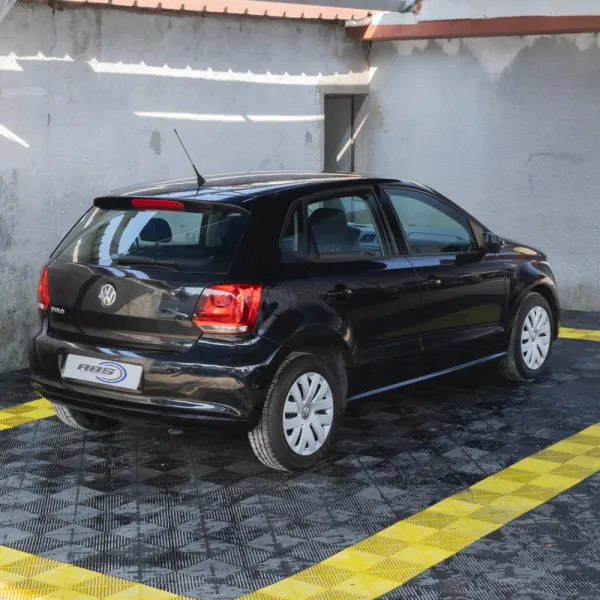 Volkswagen Polo 1.2 Confortline 5