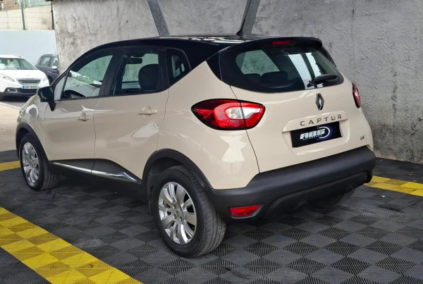 Renault Captur 1.5 dCi 3