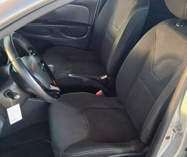 Renault Clio 1.5 dCi Dynamique S 9