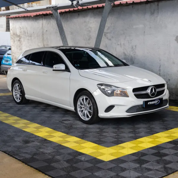 Mercedes-Benz CLA 180 3