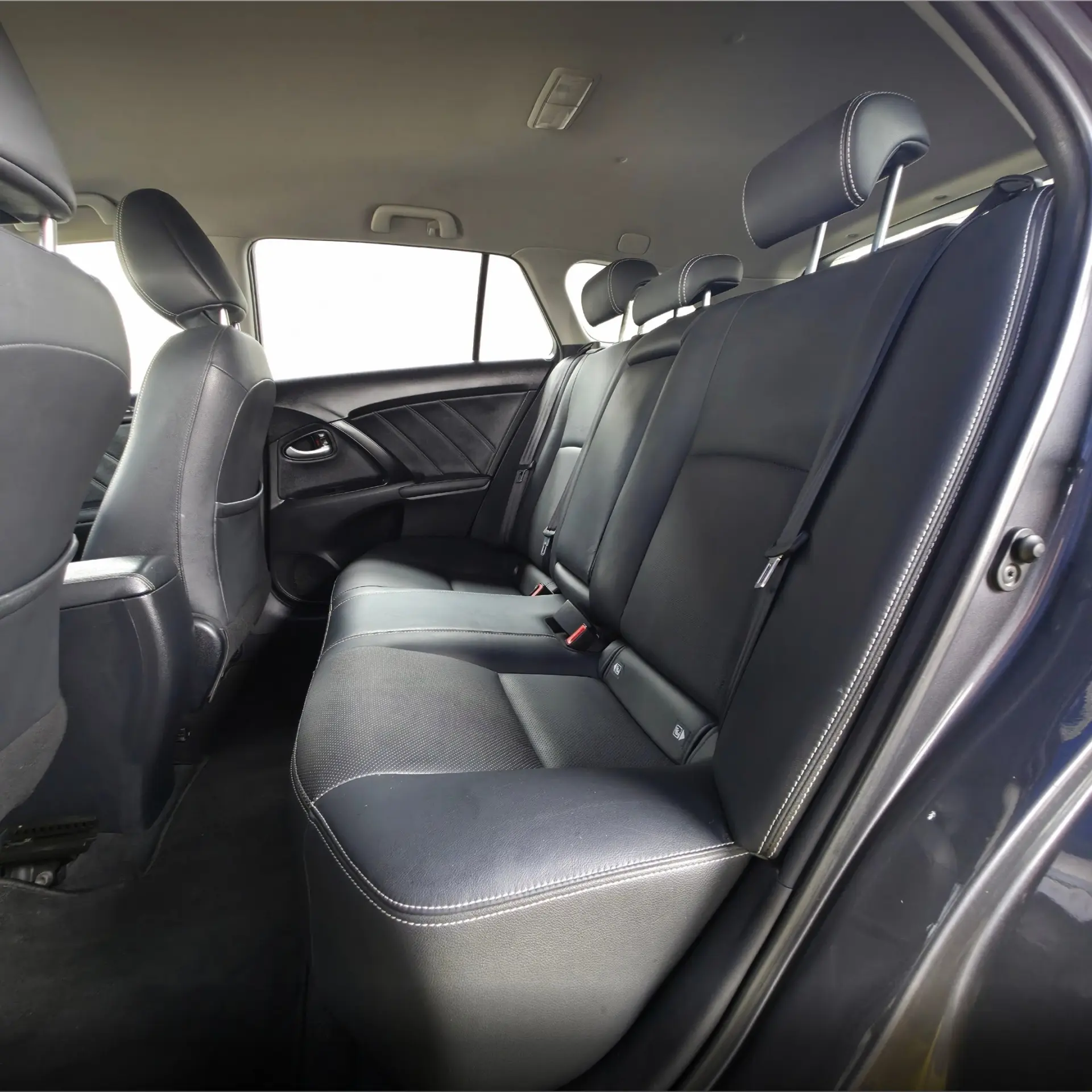 Toyota Avensis Touring Sports 1.6 D-4D Luxury+GPS 27