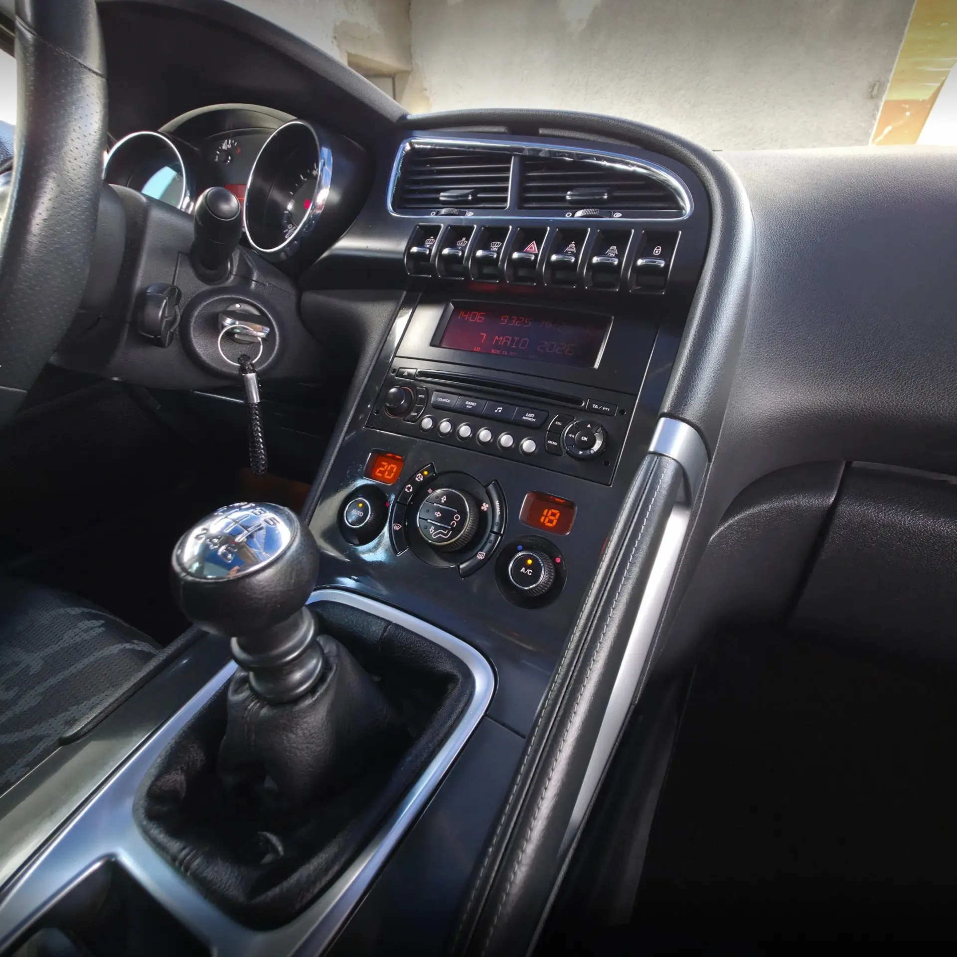 Peugeot 3008 1.6 HDi Executive 16