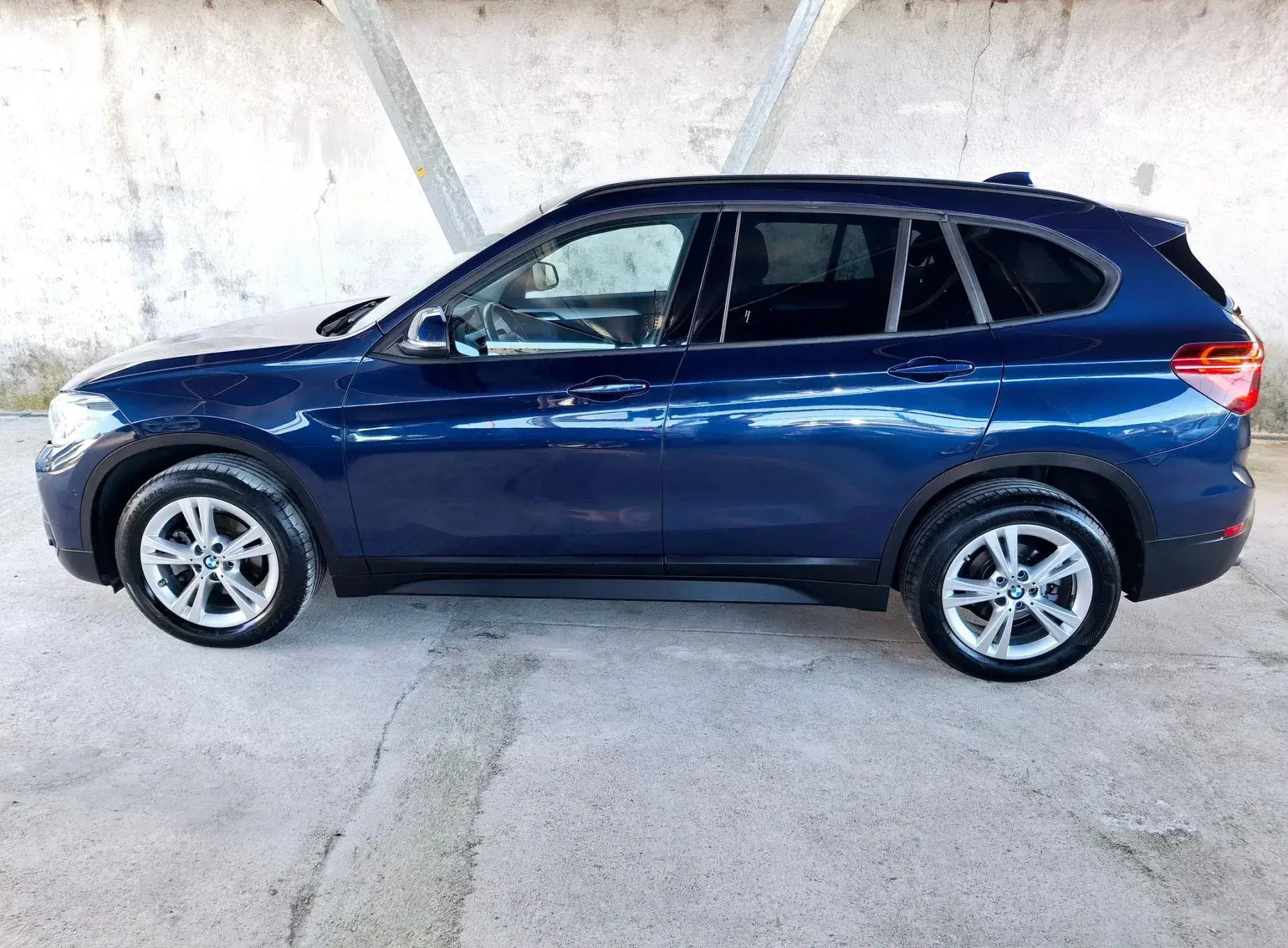 BMW X1 6