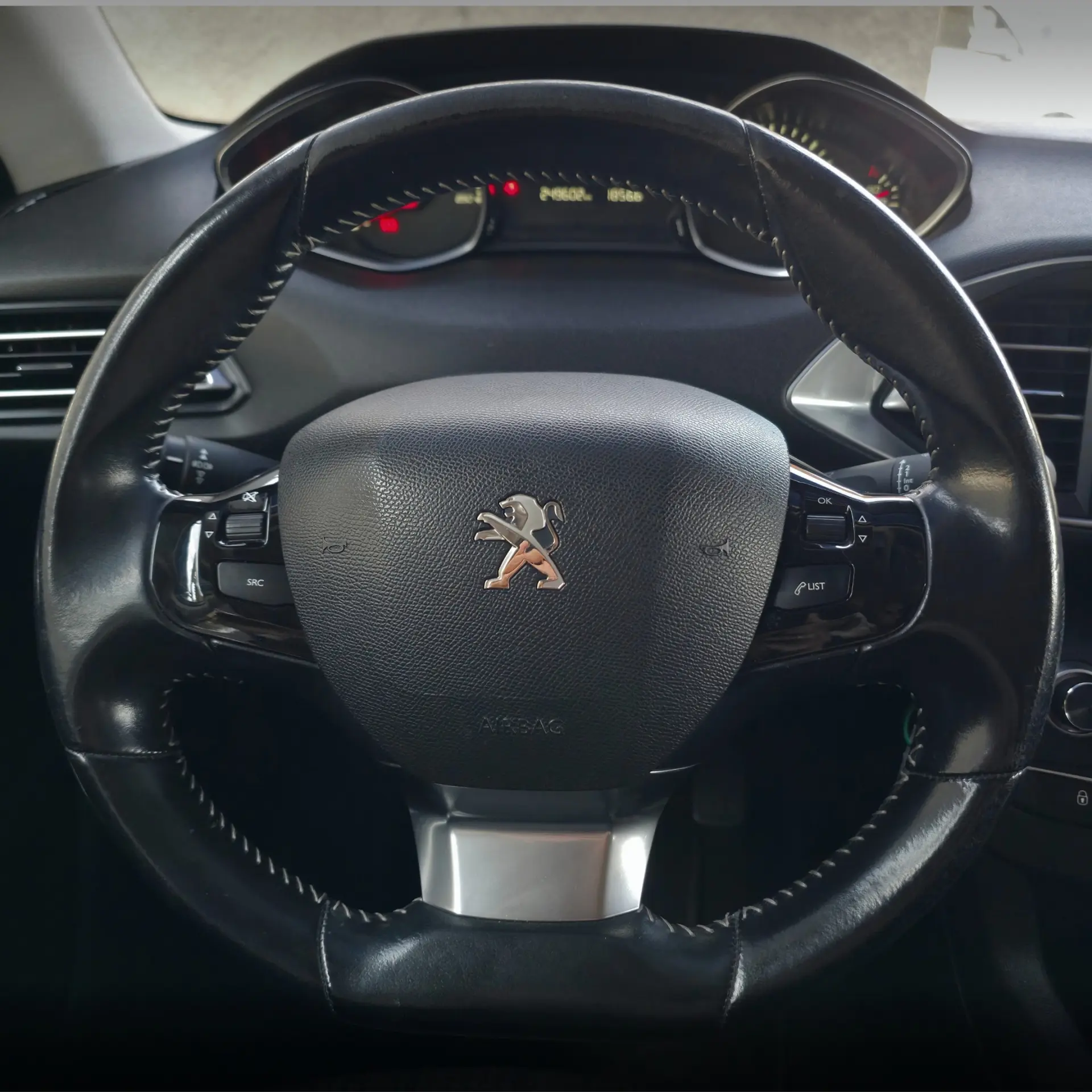 Peugeot 308 SW 1.6 BlueHDi Access 21