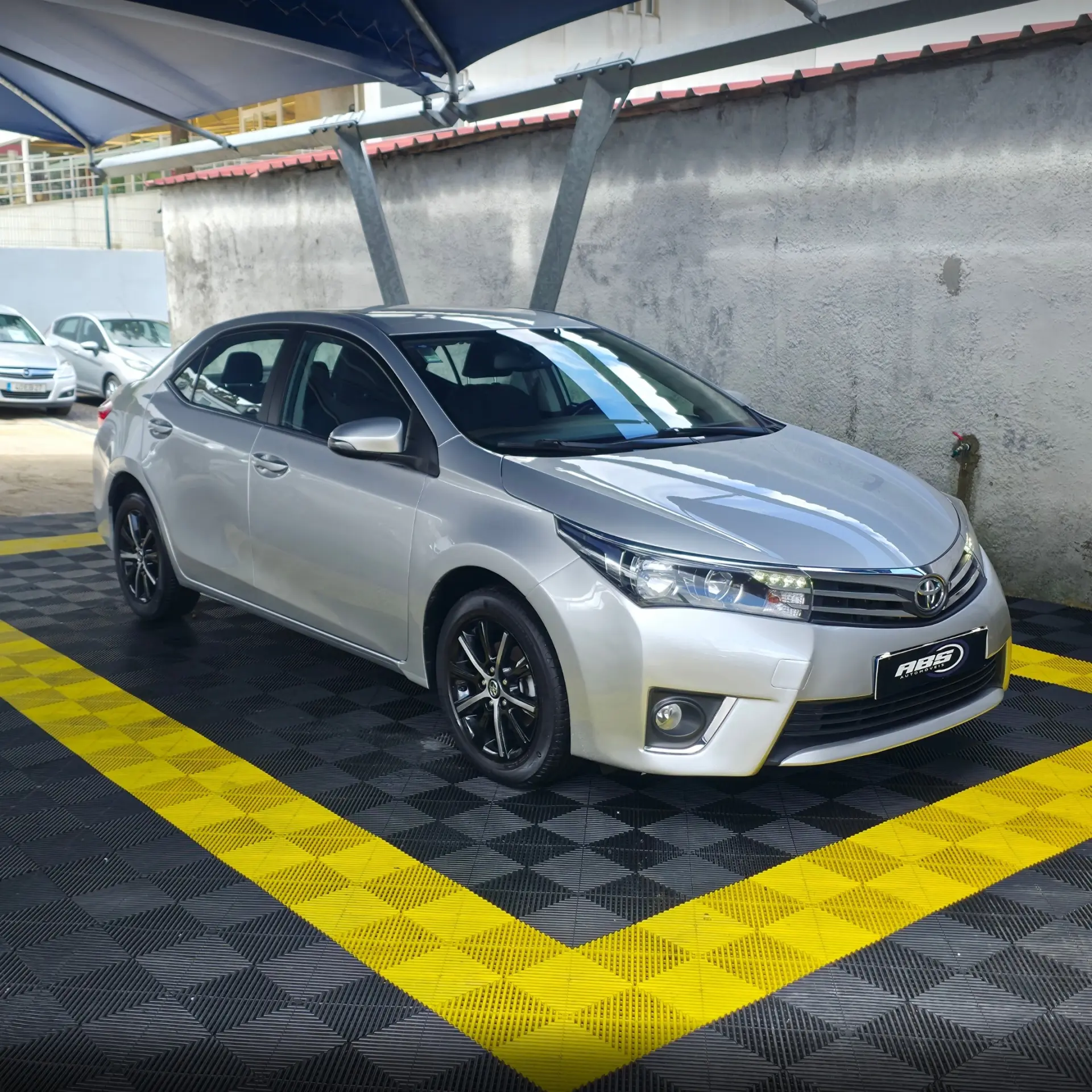 Toyota Corolla 1.33 VVT-i Exclusive 3