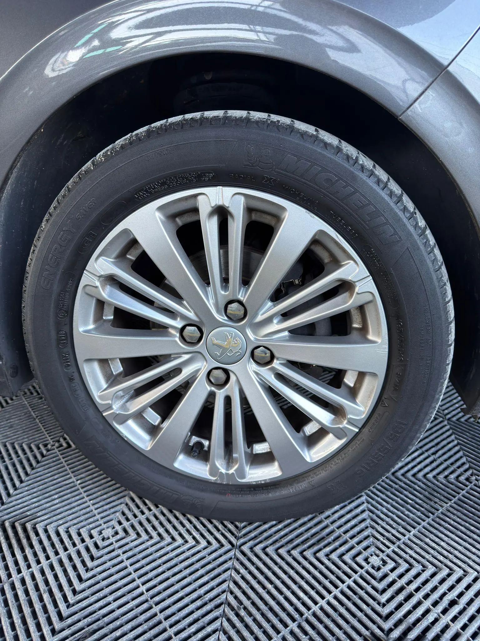 Peugeot 208 1.2 PureTech Style 17