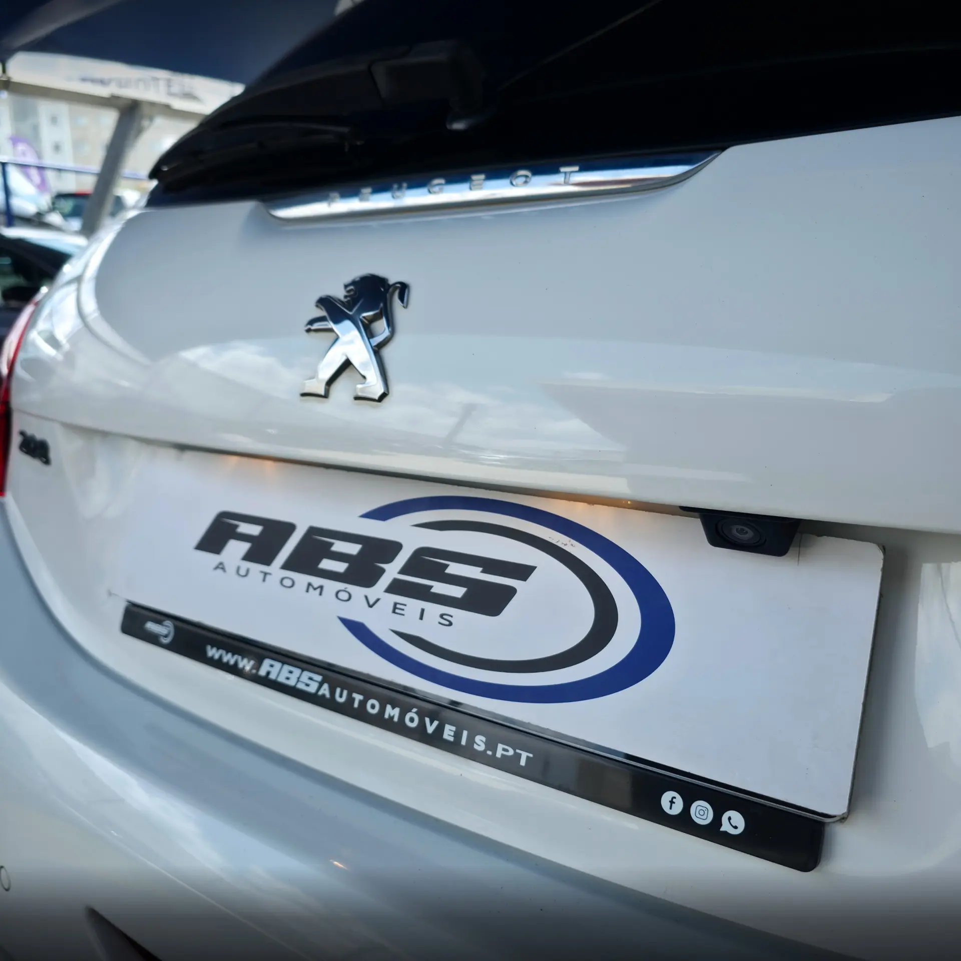 Peugeot 208 1.2 PureTech Signature 16