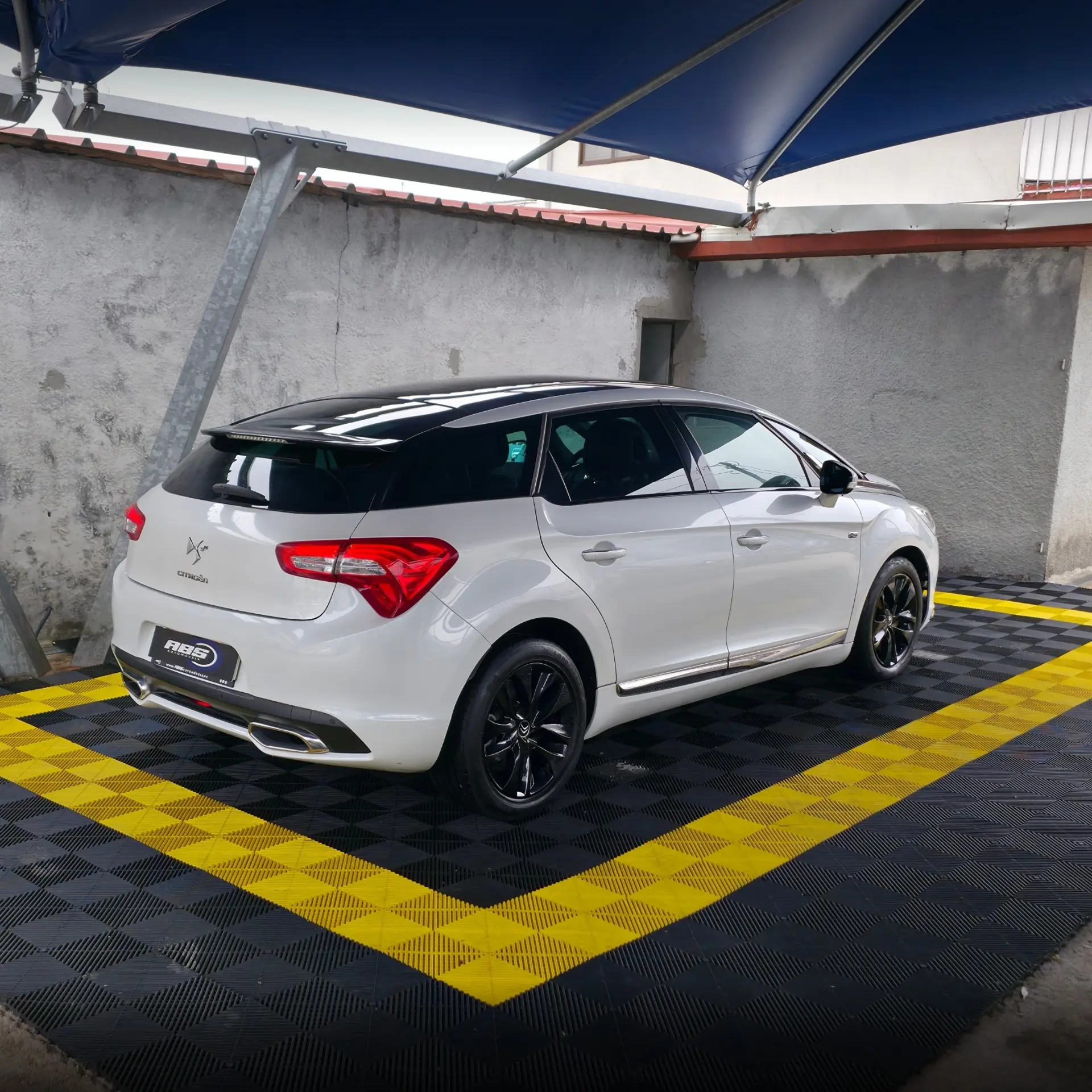 Citroen DS5 2.0 HDi Hybrid4 Sport Chic CMP6 2