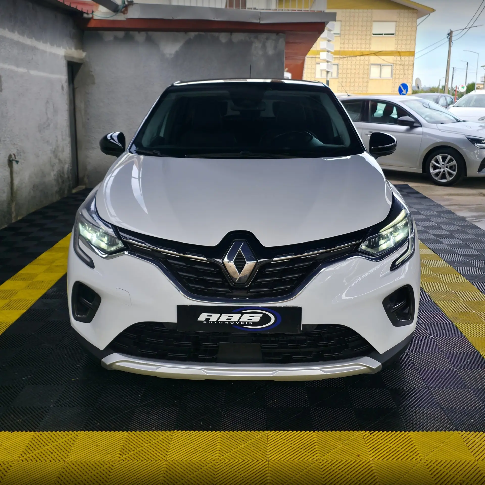 Renault Captur 1.0 TCe Intens 5