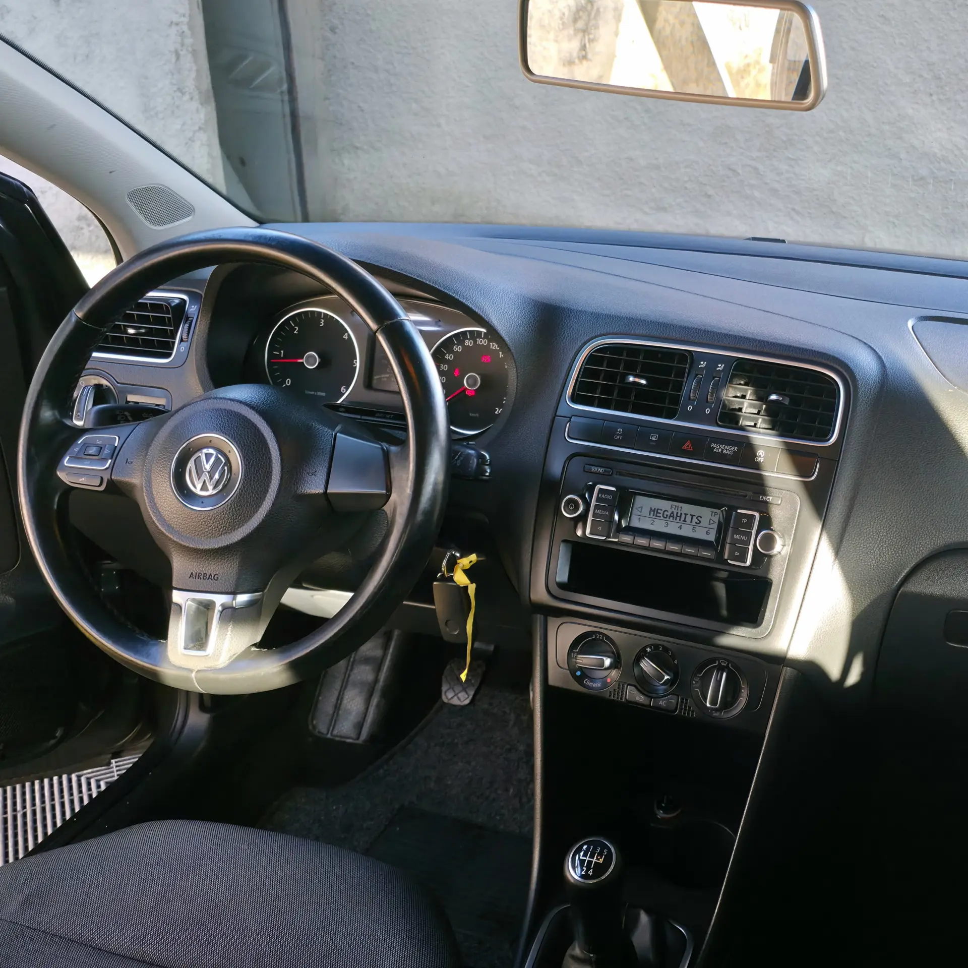 Volkswagen Polo 1.6 TDI Highline 10