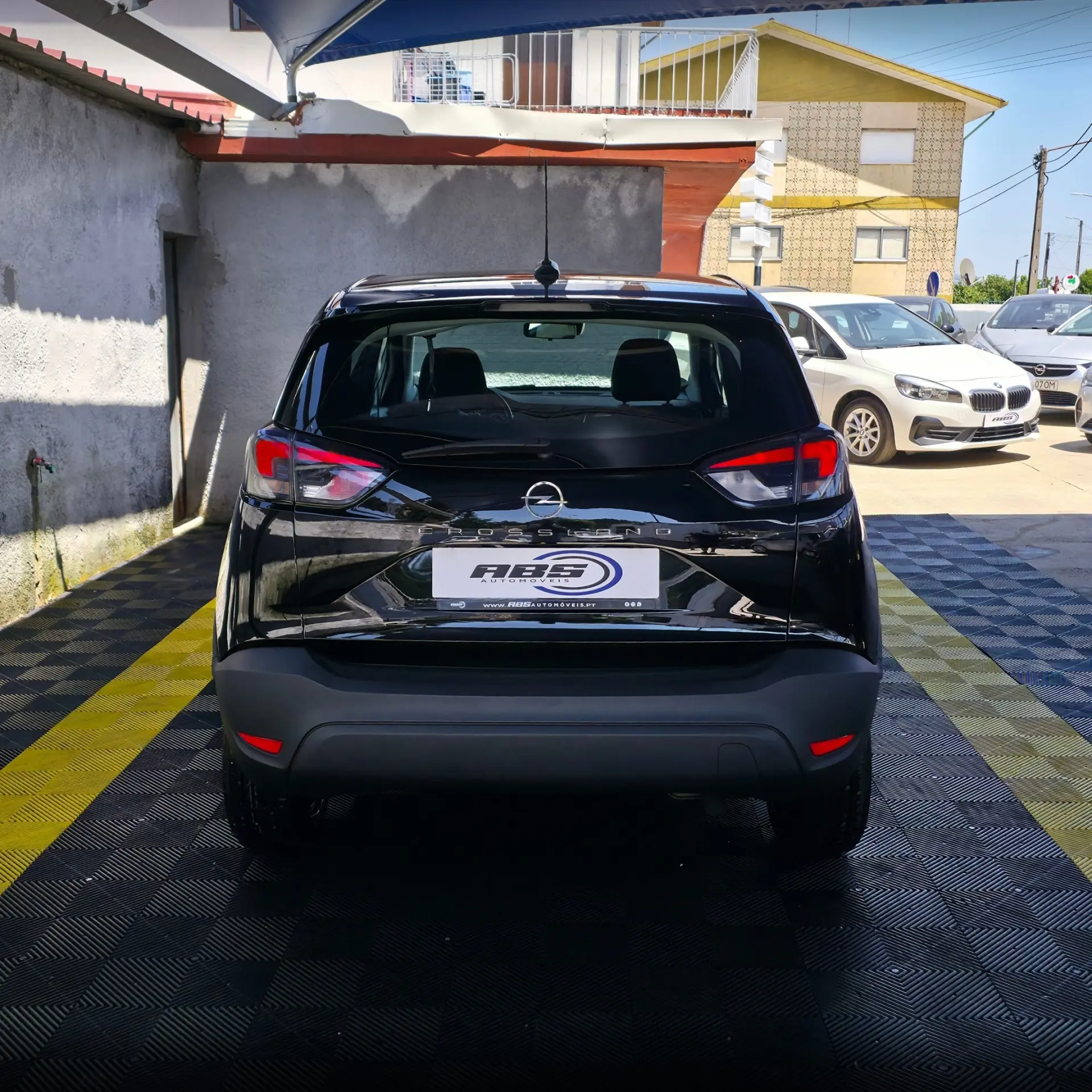 Opel Crossland 1.2 T Elegance 10