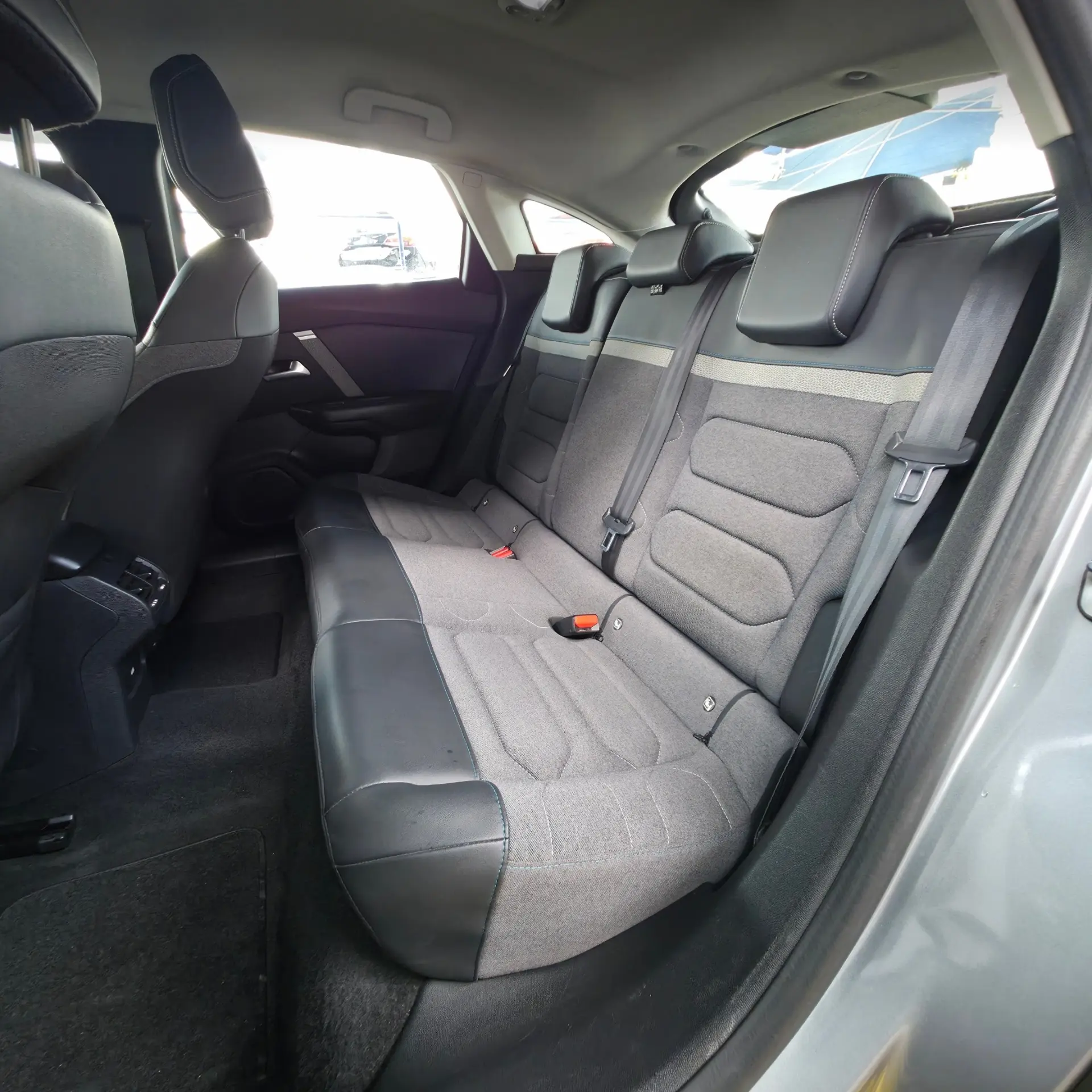 Citroen C4 1.5 BlueHDi Shine Pack EAT8 20
