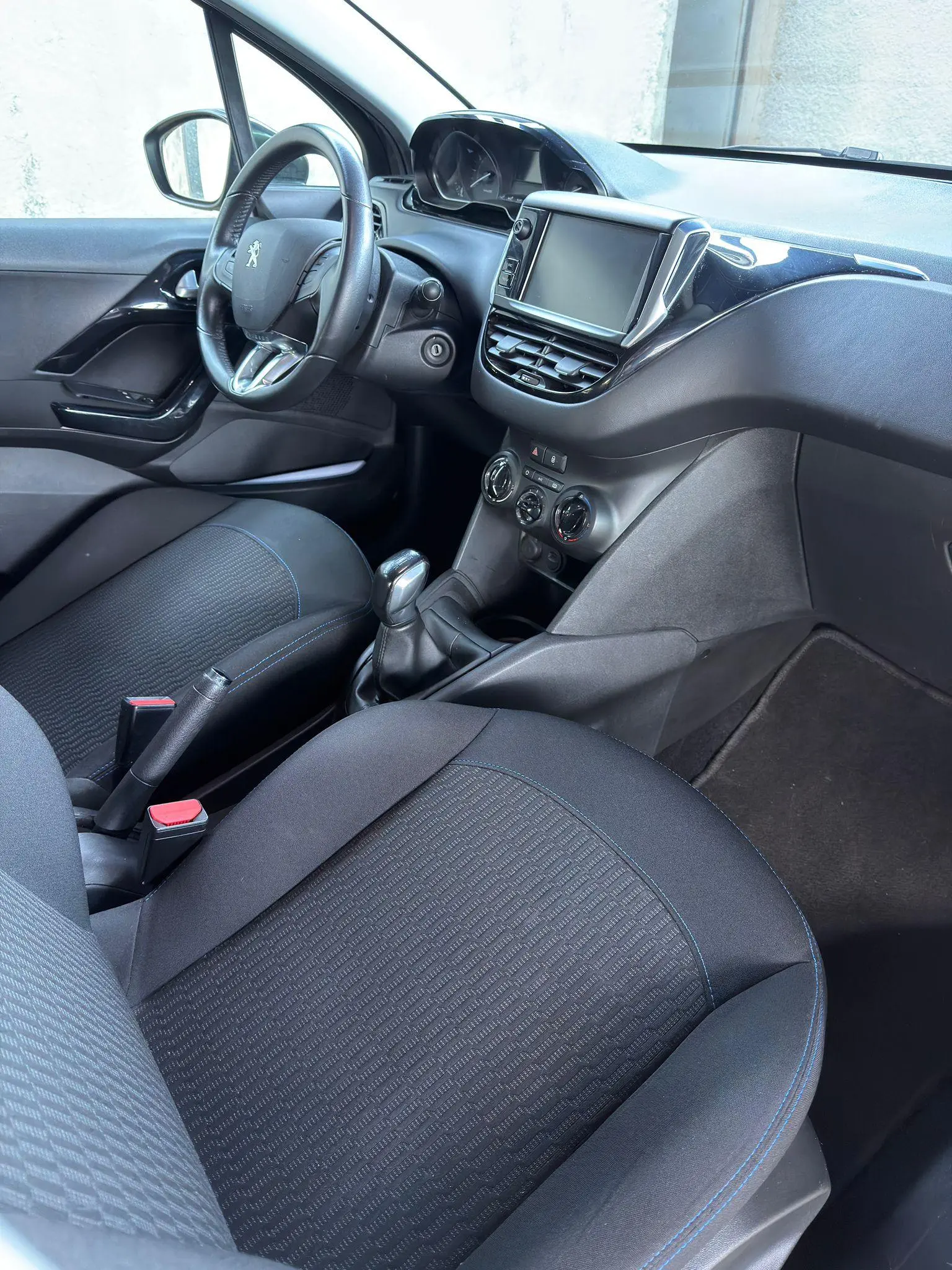 Peugeot 208 1.2 PureTech Style 9