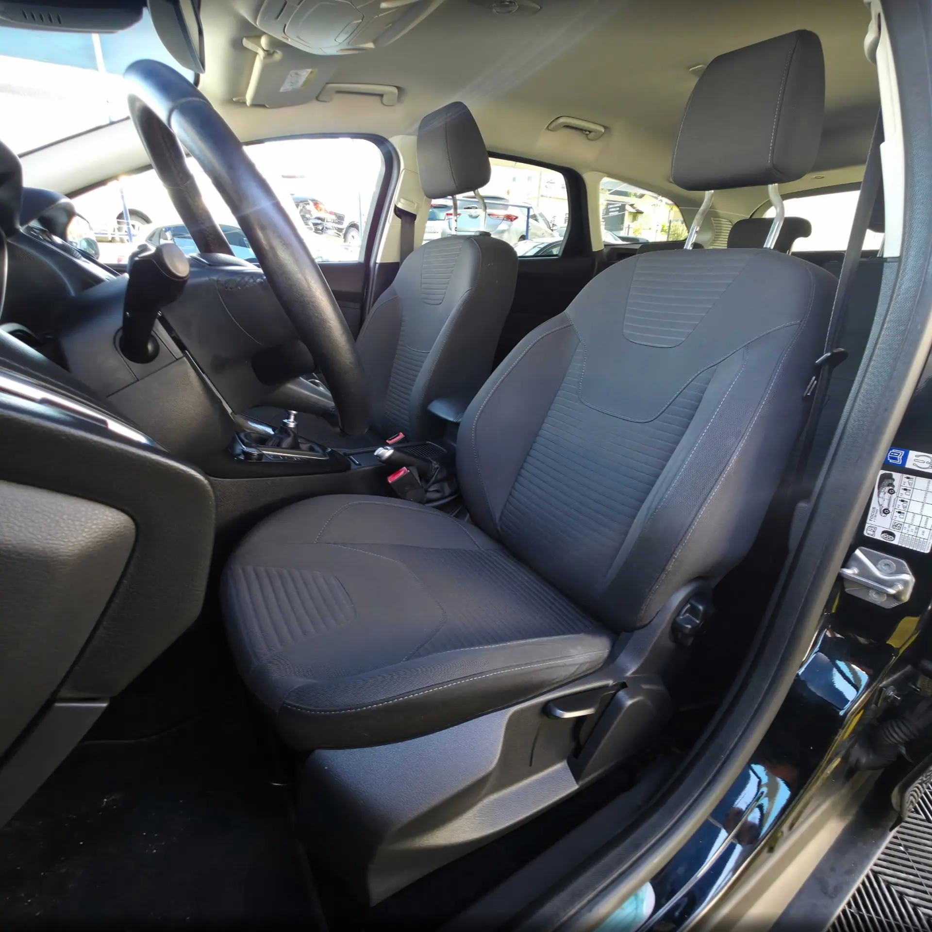 Ford Focus 1.5 TDCi Titanium 13
