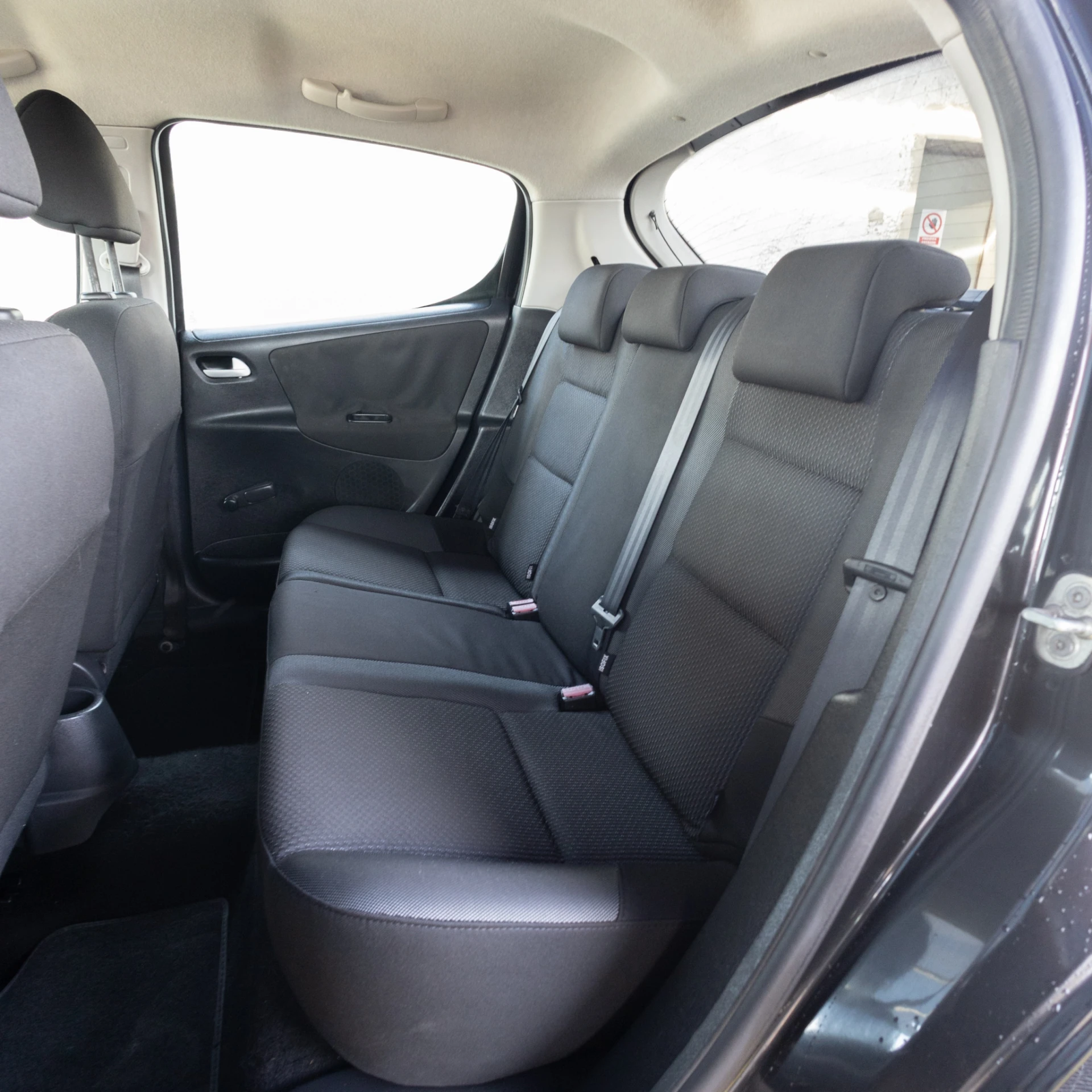 Peugeot 207 1.4 16V Active 7