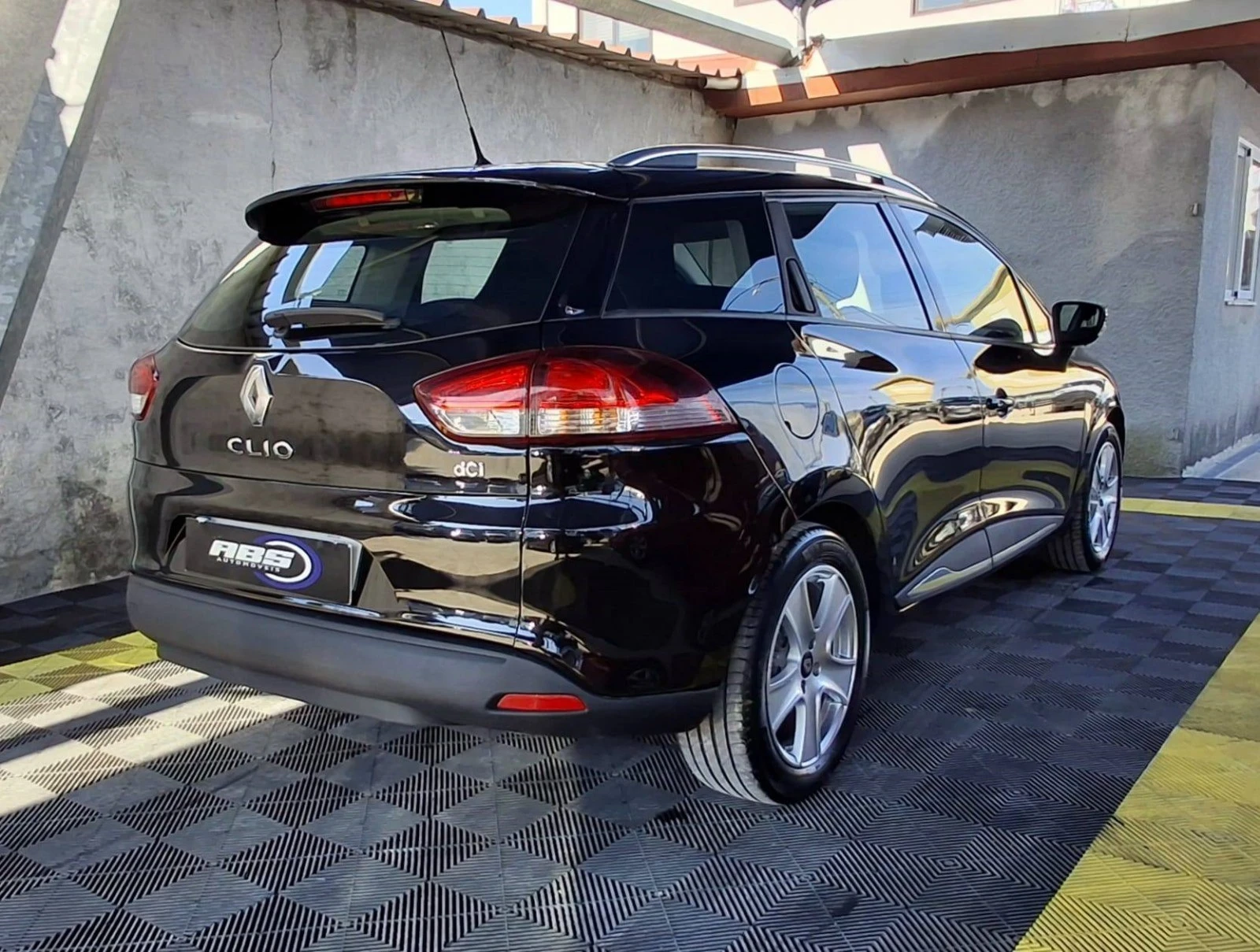 Renault Clio Break 1.5 dCi Dynamique S 4