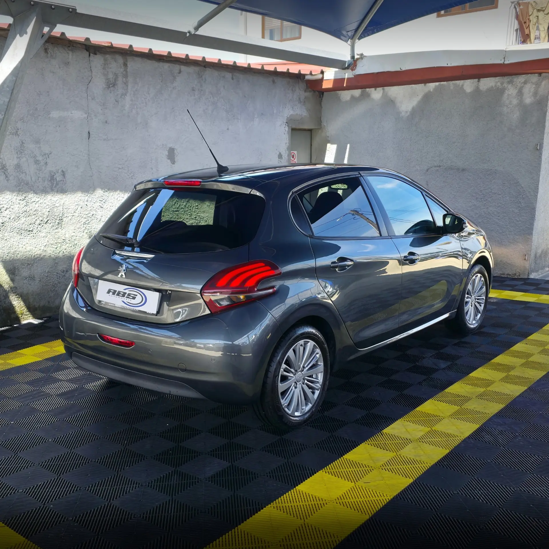 Peugeot 208 1.2 PureTech Style 2