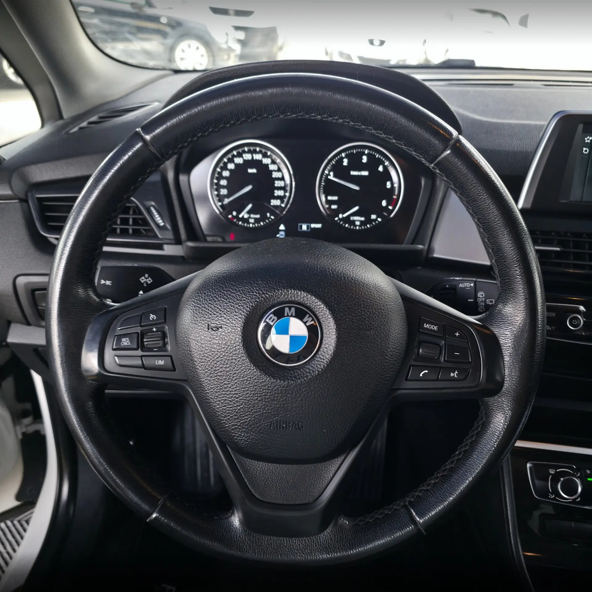 BMW 216 Active Tourer d Advantage 12
