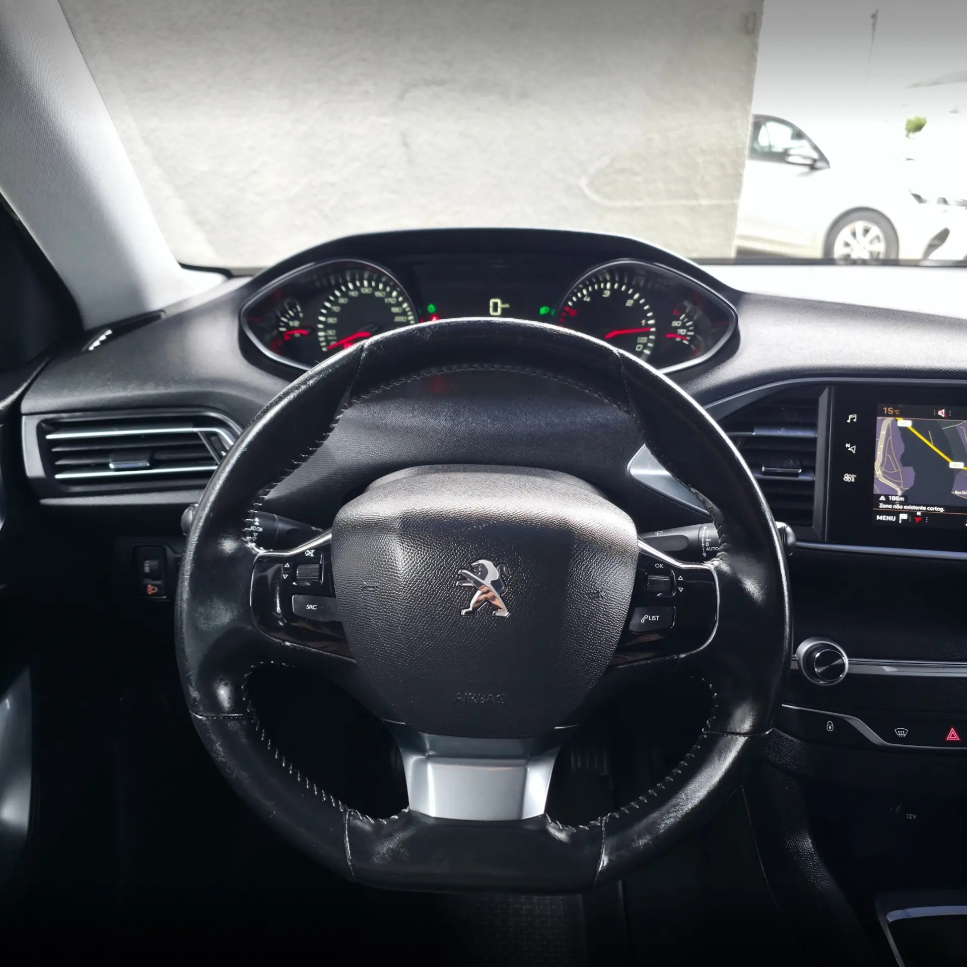 Peugeot 308 1.5 BlueHDi Style 17