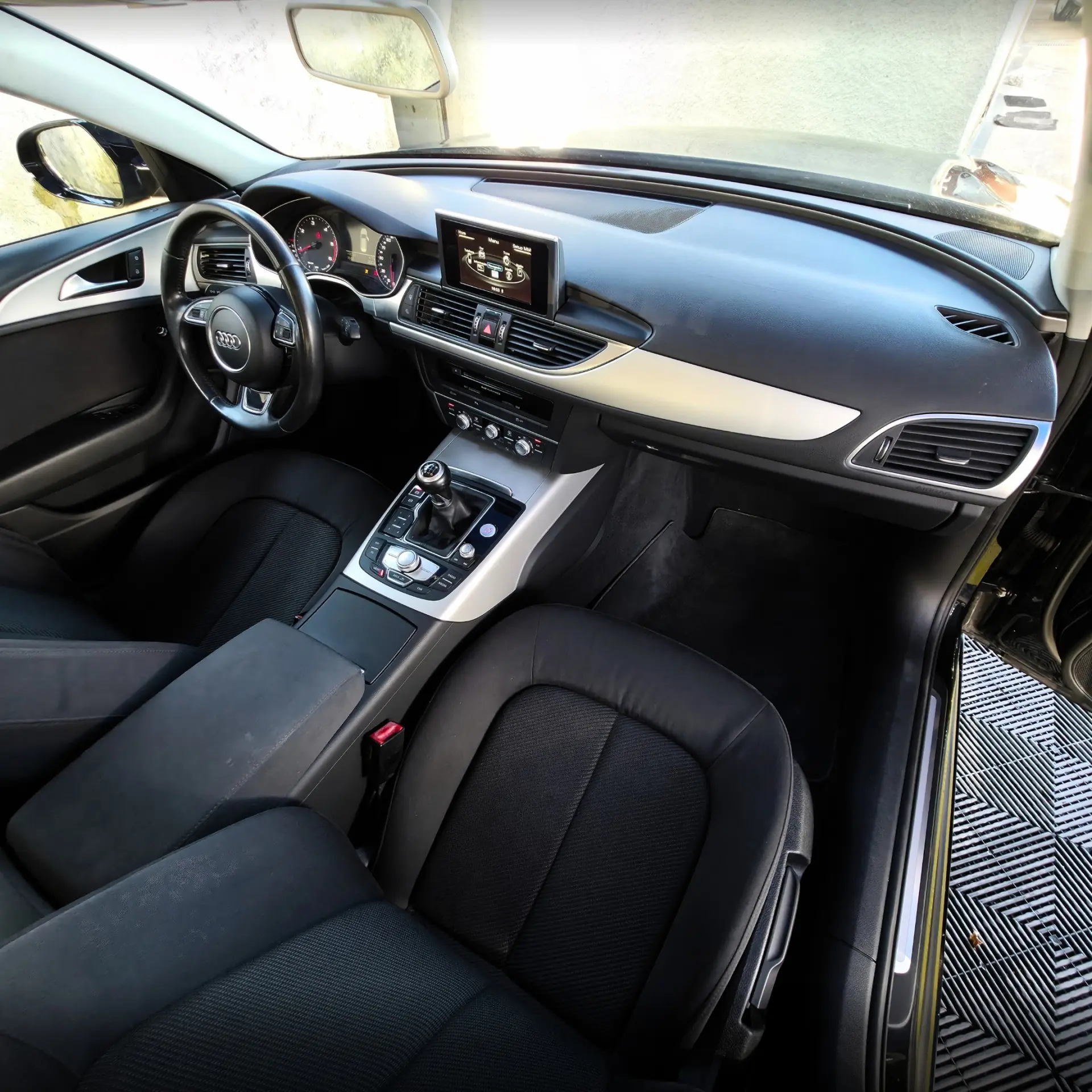 Audi A6 Avant 2.0 TDi Advance 21