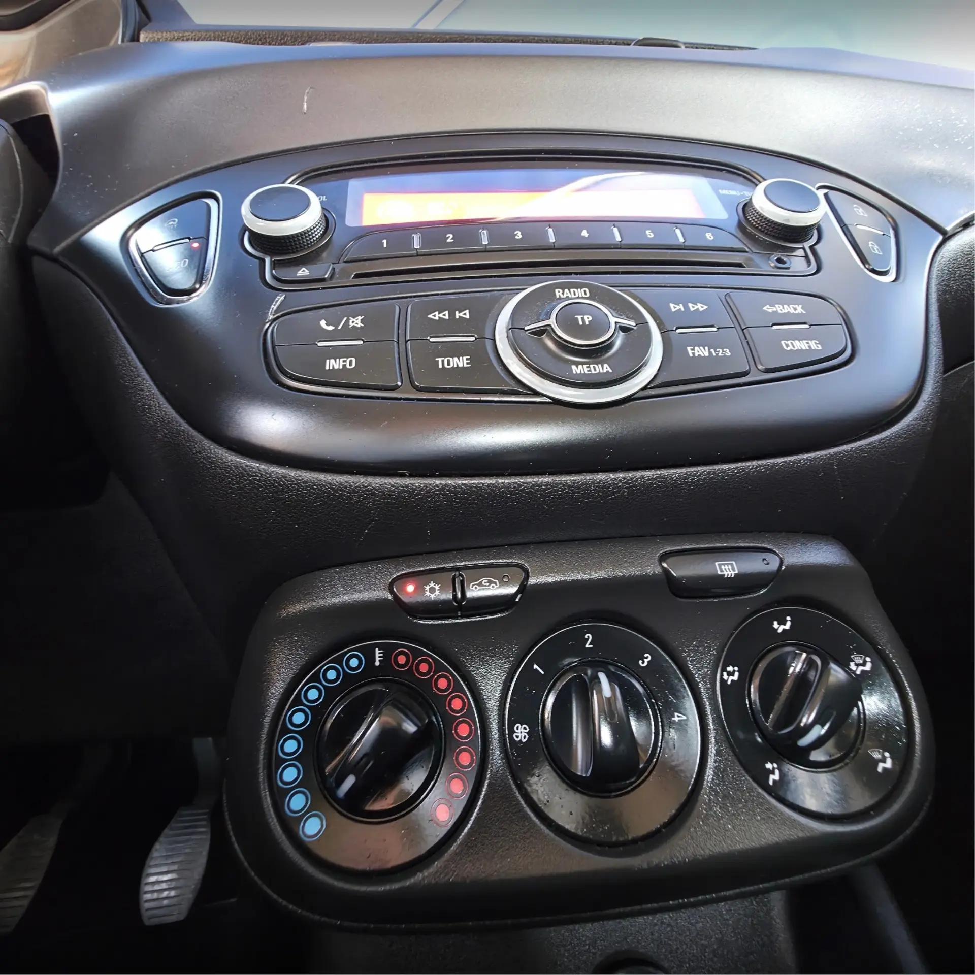 Opel Corsa 1.3 CDTi Dynamic 18