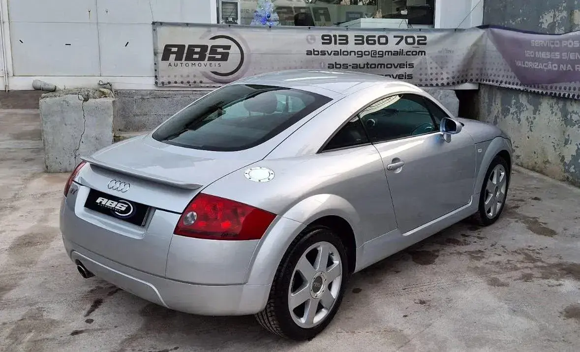 Audi TT Coupé 1.8 T 4