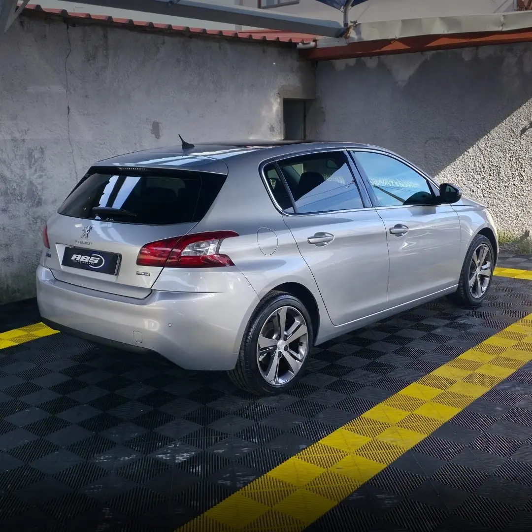 Peugeot 308 1.6 BlueHDi Allure J17 4