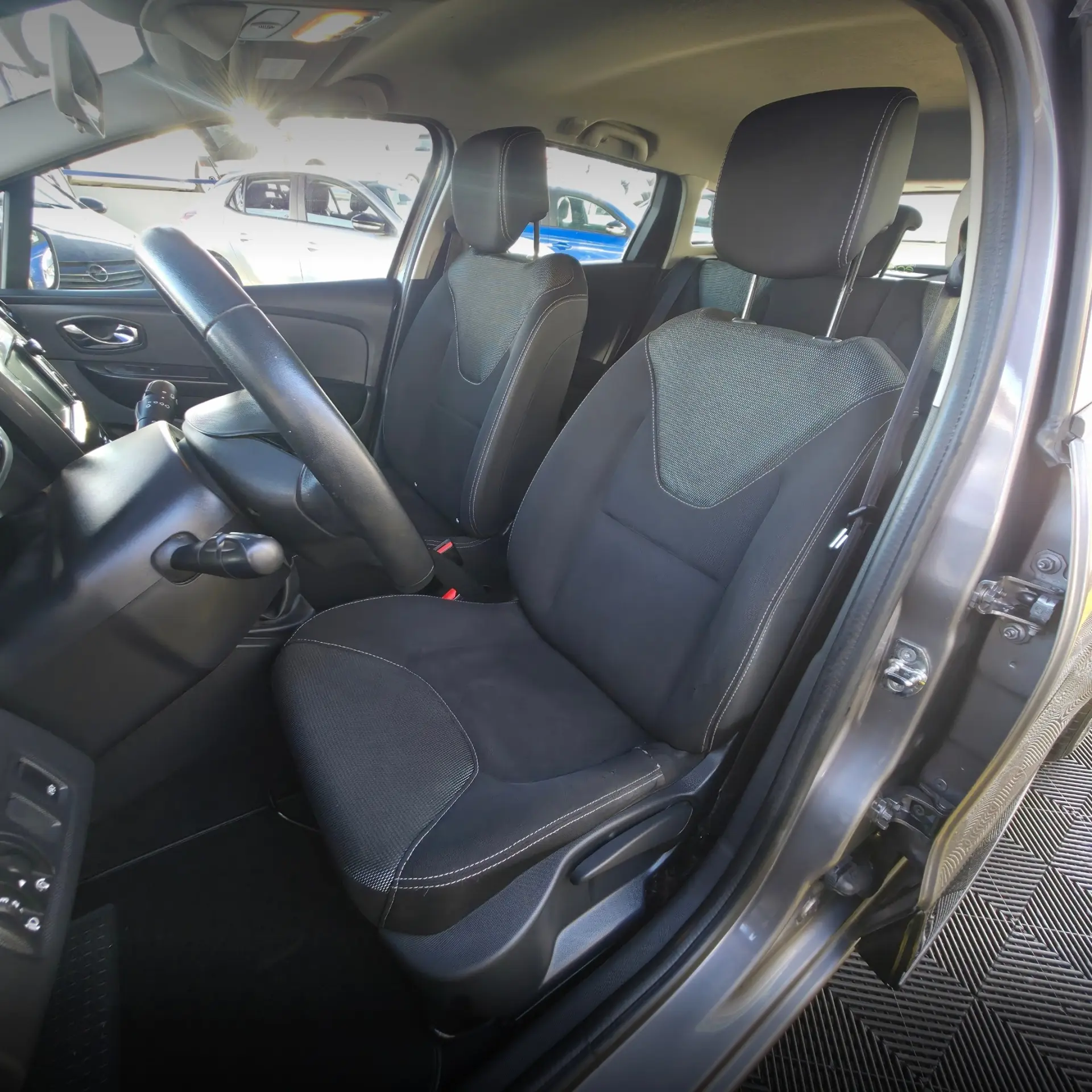 Renault Clio 1.5 dCi Dynamique S 15