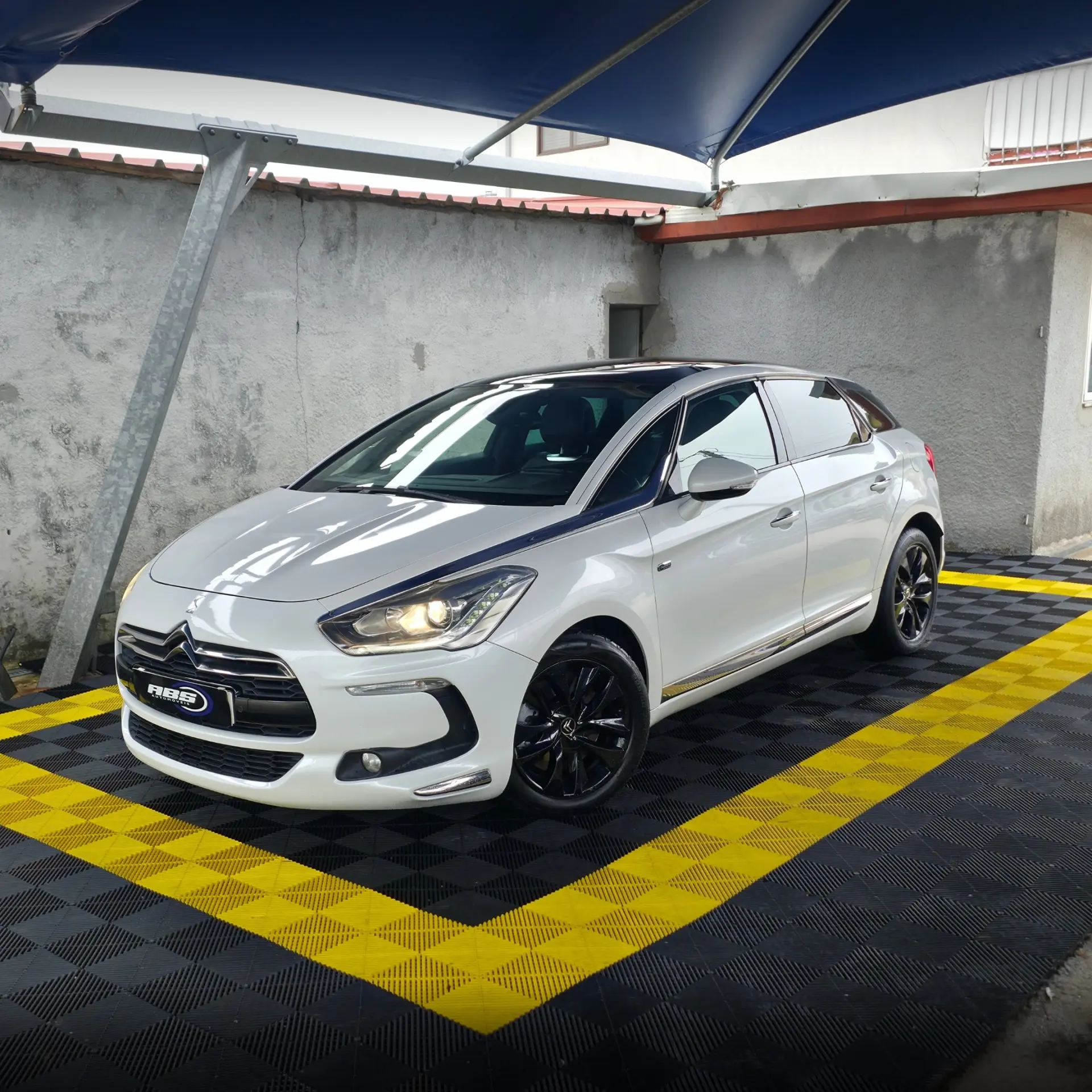 Citroen DS5 2.0 HDi Hybrid4 Sport Chic CMP6 1