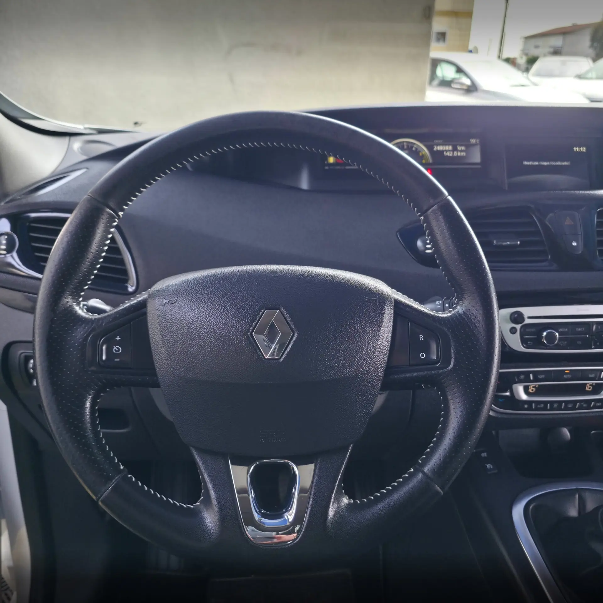 Renault Grand Scénic Energy dCi 110 S&S Bose Edition 13