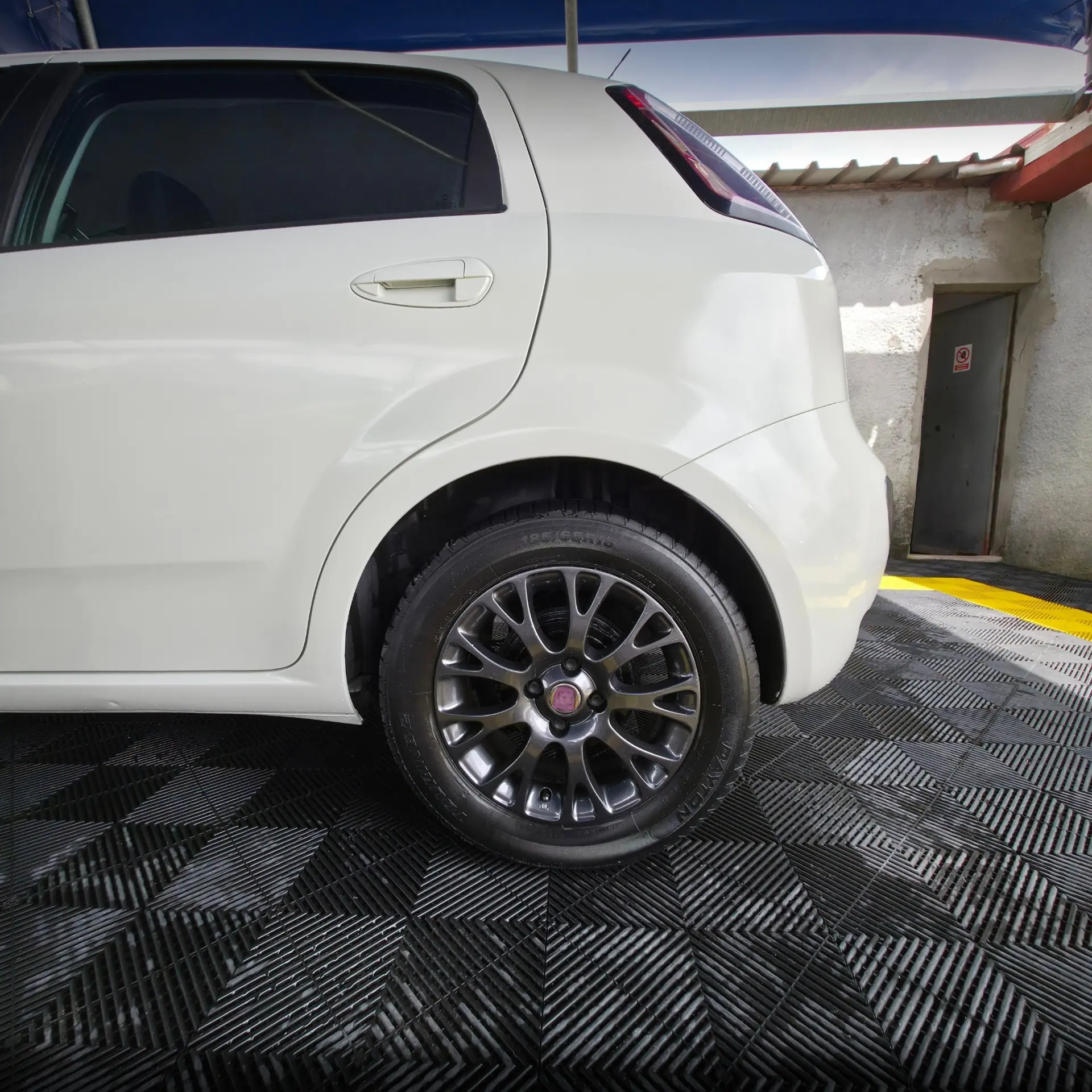 Fiat Punto Evo 1.2 Dynamic Style 13