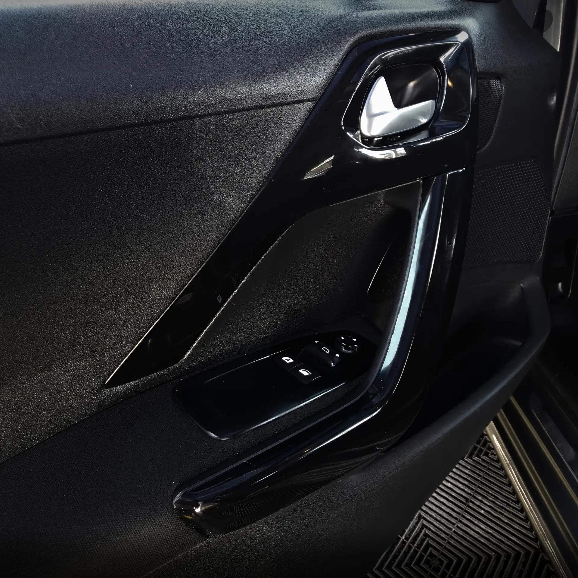 Peugeot 208 1.2 PureTech Style 22