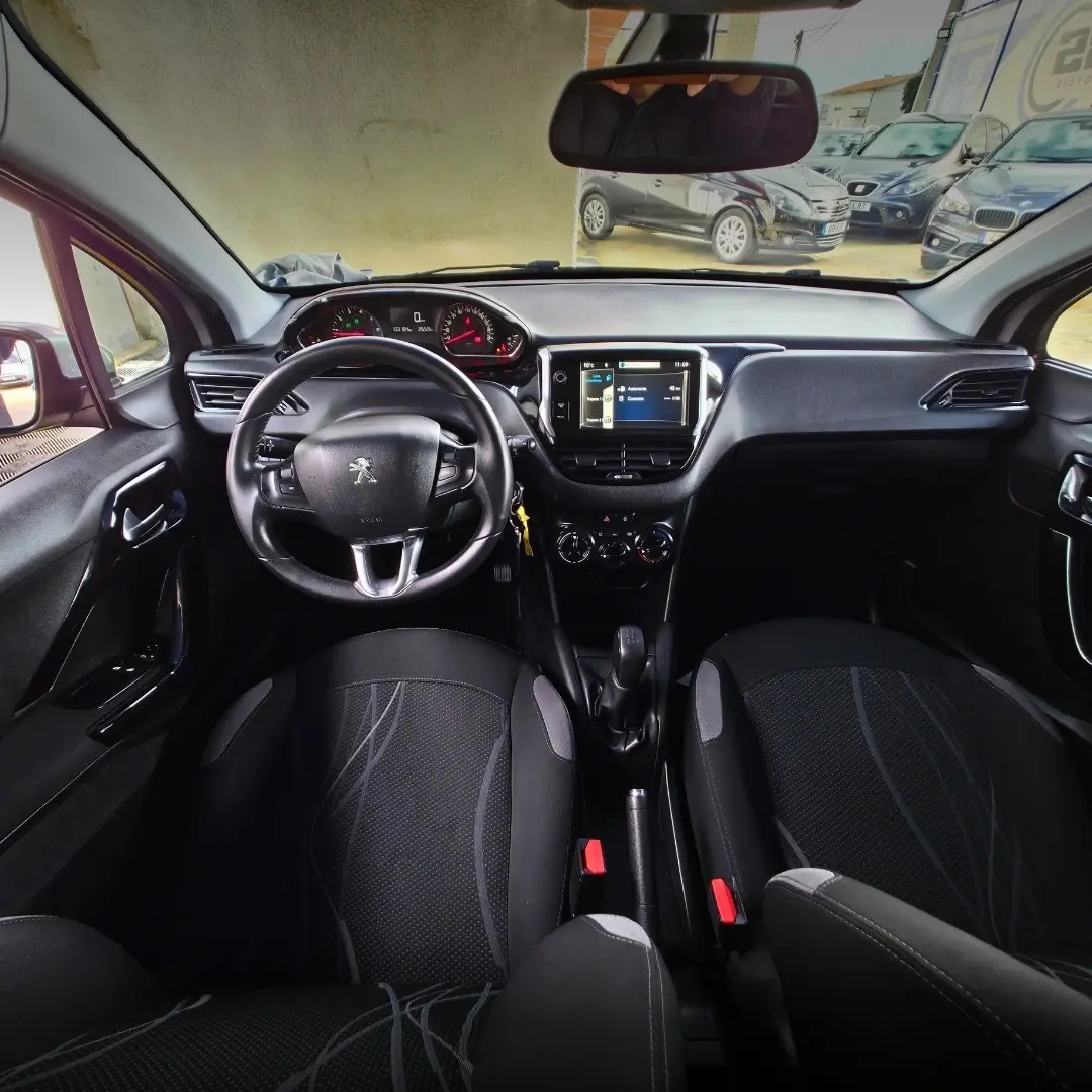 Peugeot 208 1.2 PureTech Active 7