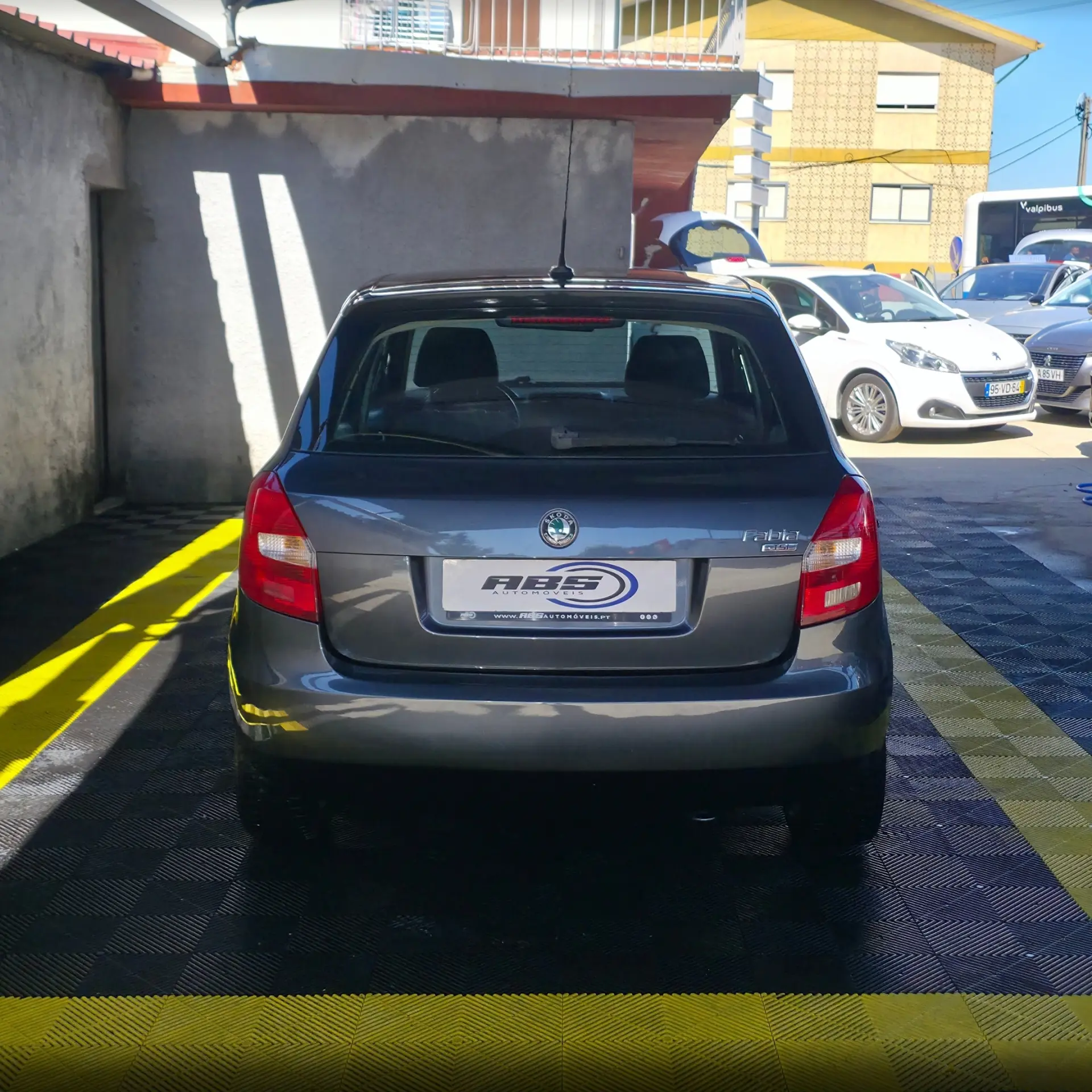 Skoda Fabia 1.2 TSI Active Plus 10