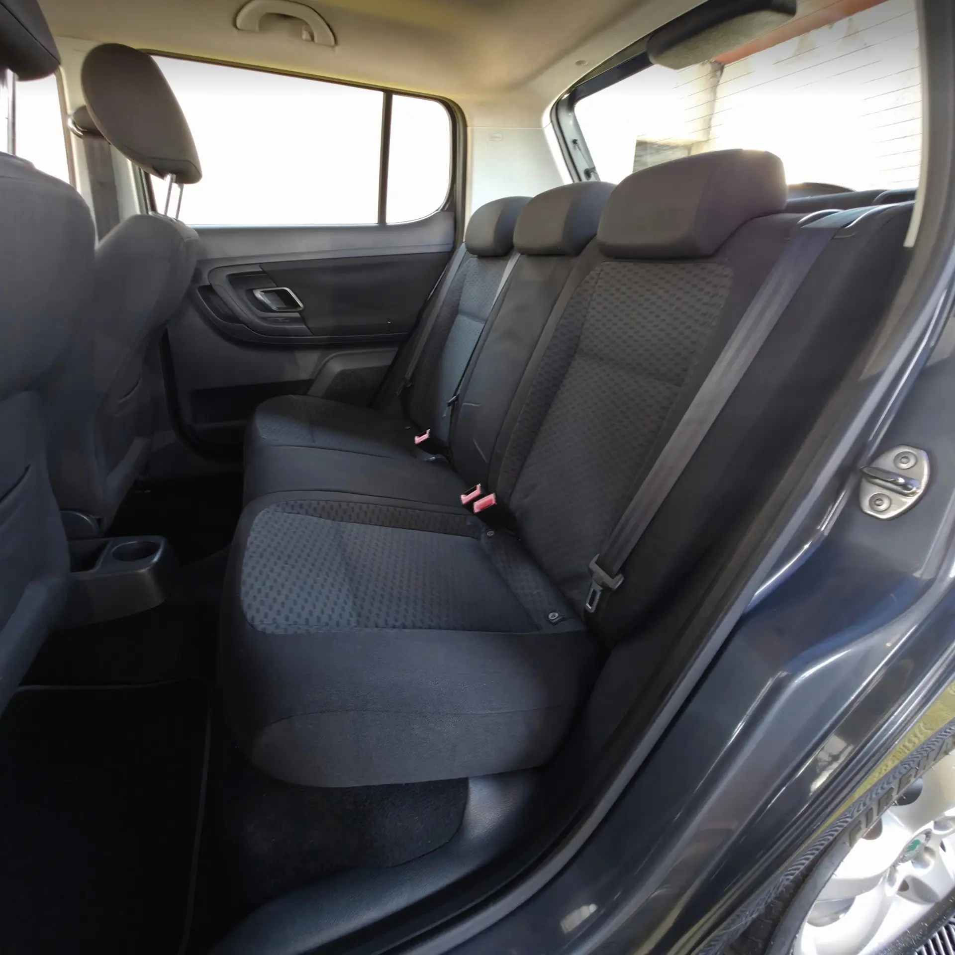 Skoda Fabia 1.2 TSI Active Plus 17