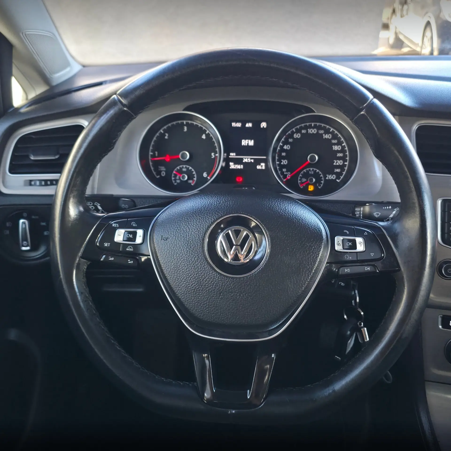 Volkswagen Golf Variant 1.6 TDi BlueMotion Confortline 15