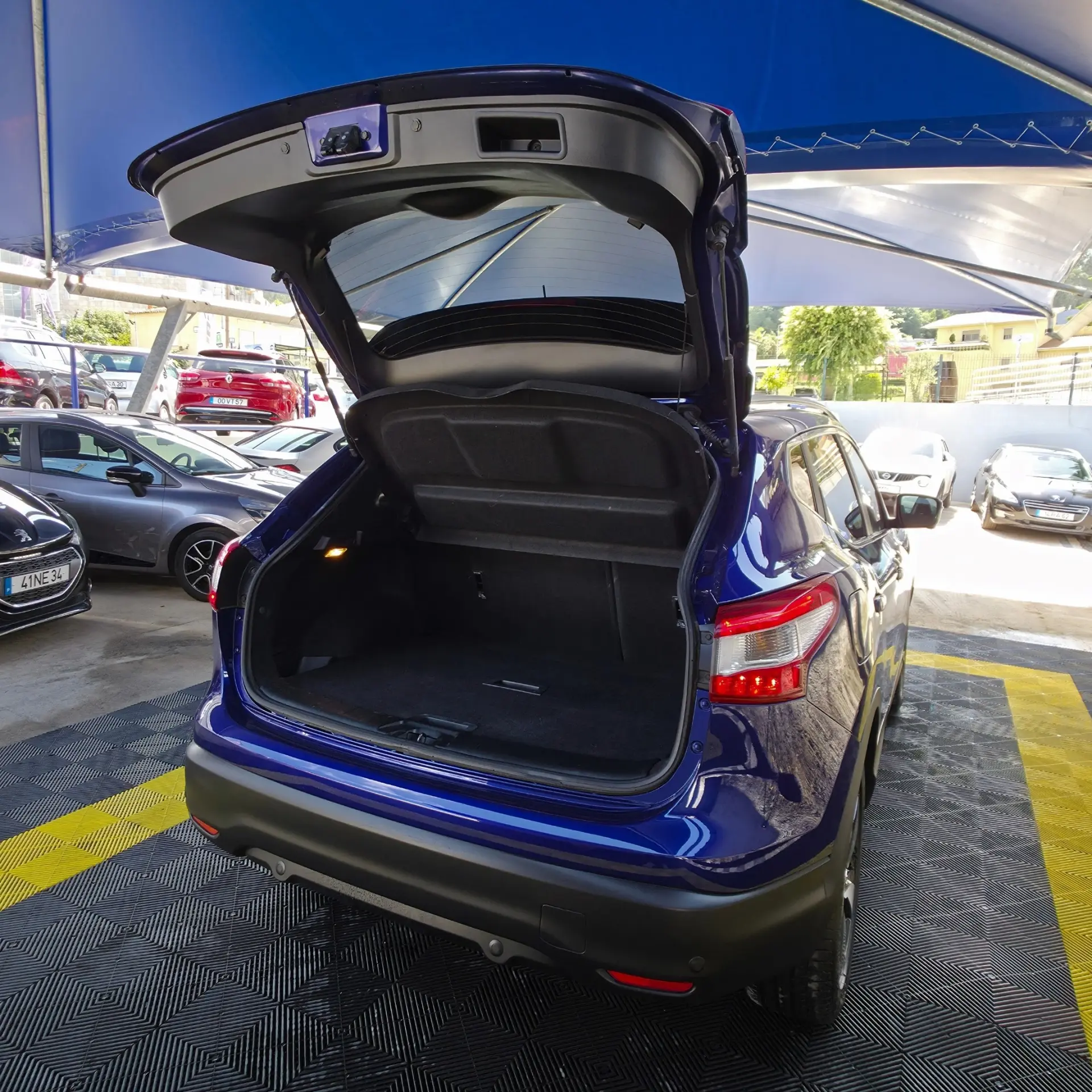 Nissan Qashqai 1.5 dCi Tekna Premium 18 360 15