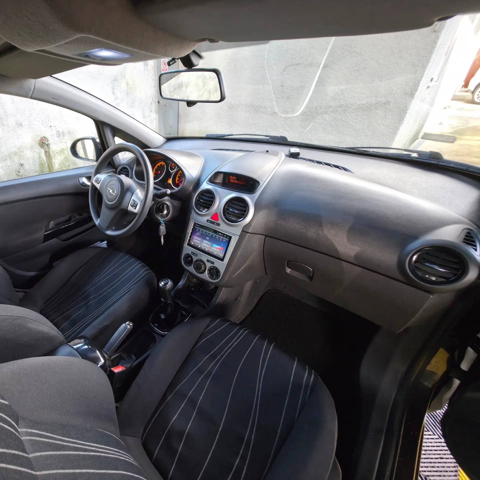 Opel Corsa 1.2 Enjoy 11