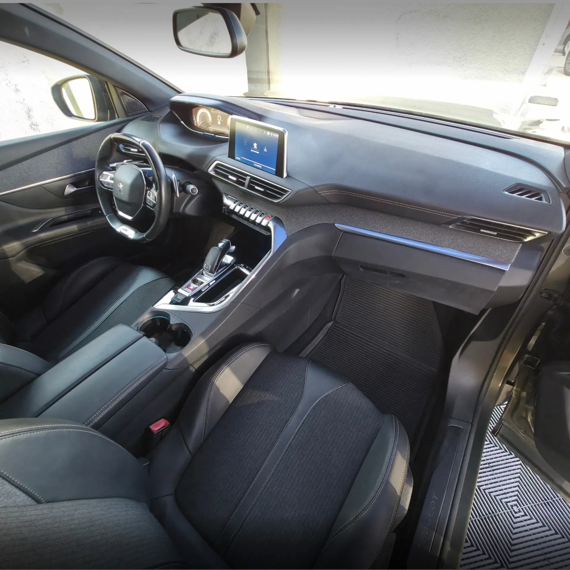 Peugeot 3008 1.5 BlueHDi GT Line EAT8 23