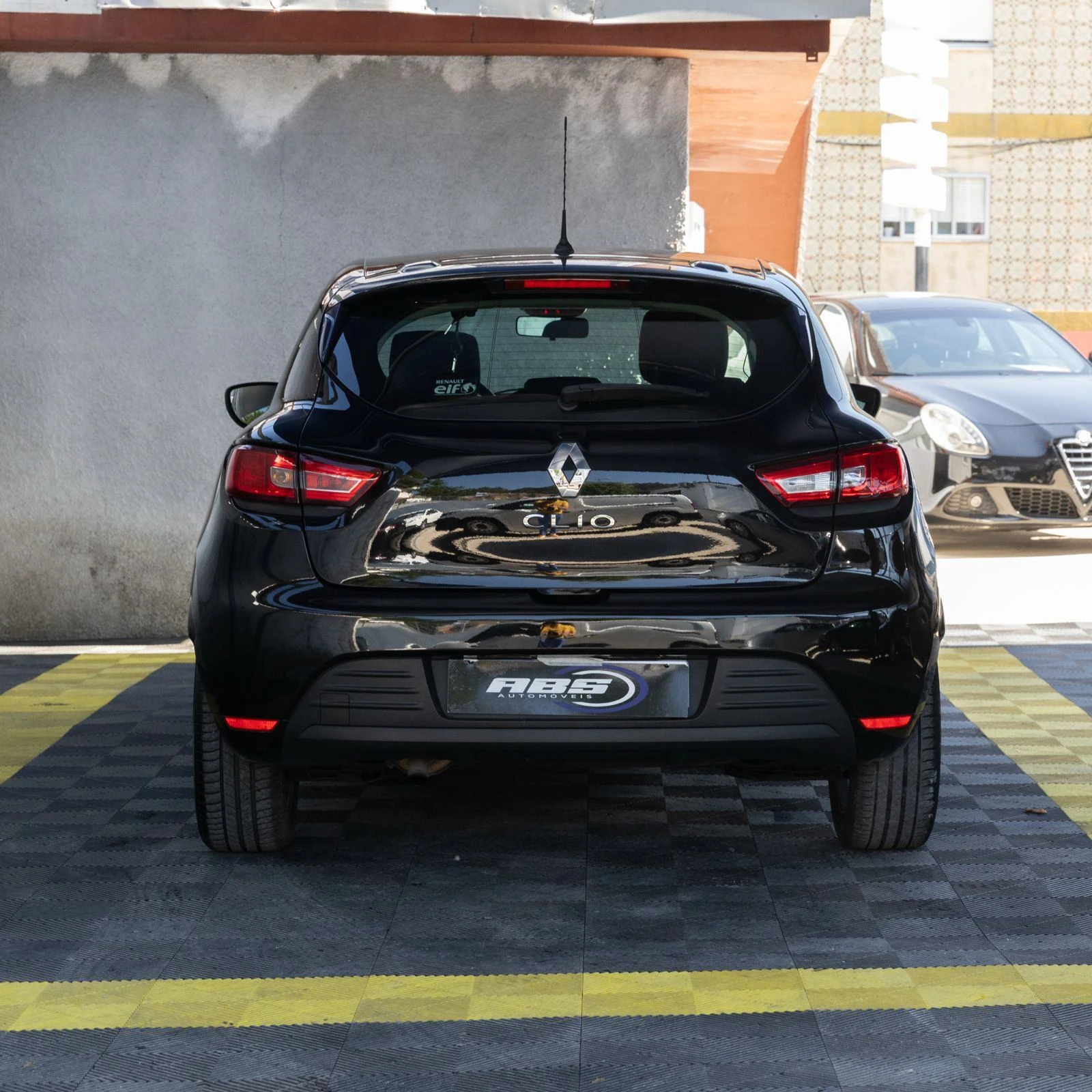 Renault Clio 0.9 TCe Limited Edition 4